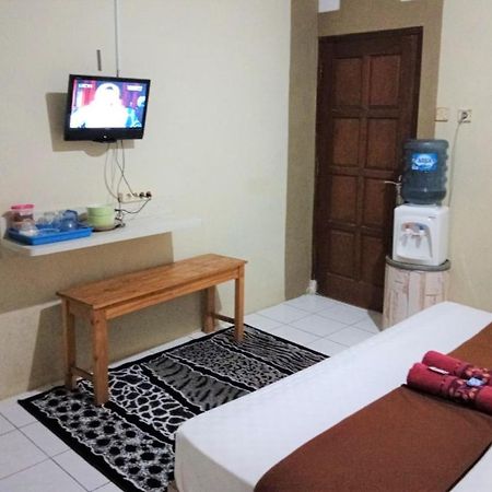 Penginapan Rudi Syariah Bantul Εξωτερικό φωτογραφία